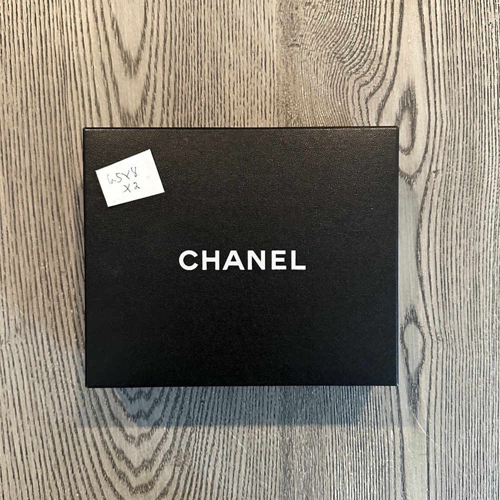 CHANEL Black Box